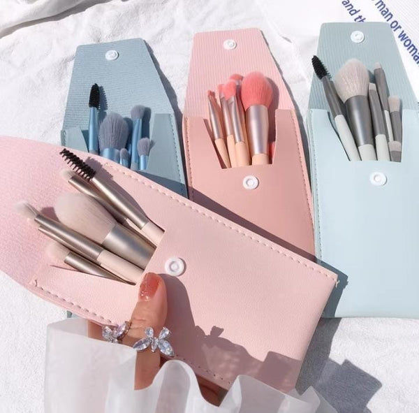 8 Pcs Makeup Brushes Set With Leather Pouch